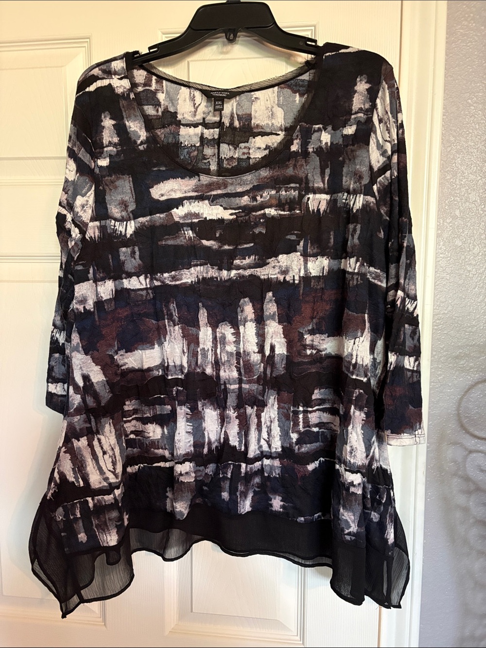 Simply Vera Vera Wang Black White Abstract Layered-Hem Tunic Top